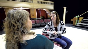 Taryn Noelle (facing), talking with Kathleen Keenan