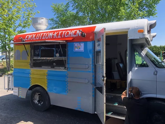 Evolution Kitchen Rentable Food Truck Gears Up At Foodaroo