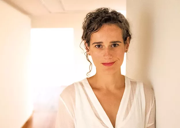 Woodstock Author Julia Cooke Chronicles the Women of Pan Am in 'Come Fly the World' - Vimarsana News