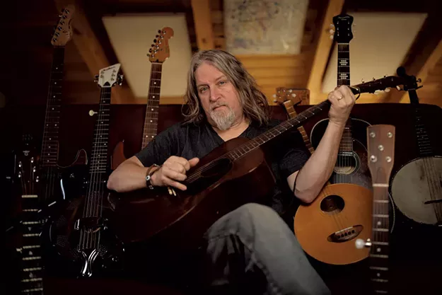 Vermont Songwriter Bow Thayer Grapples With Death and Change on 'The Zen of Snug' - Vimarsana News