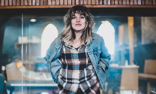 Soundbites: New Music From Anaïs Mitchell; Kat Wright Gets Back to Basics - Vimarsana News