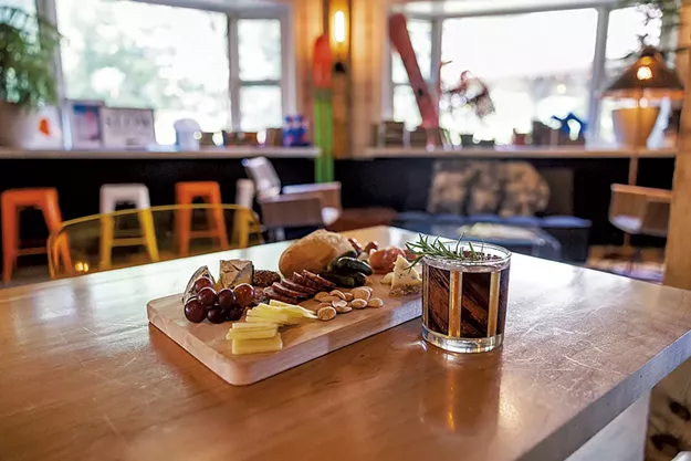Après Only Opens in Stowe; alla vita to Close in Montpelier - Vimarsana News