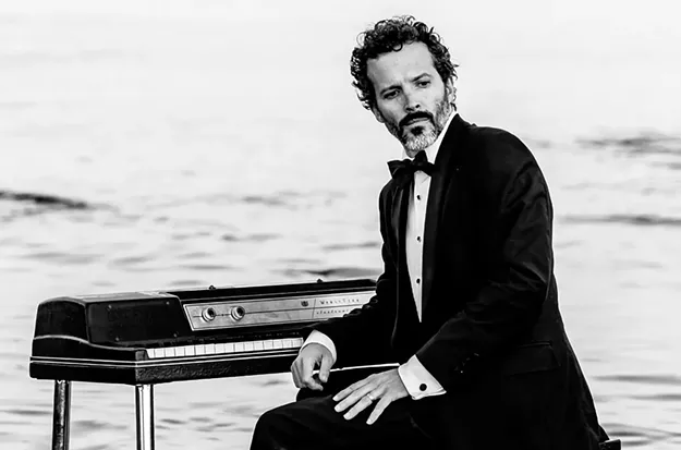 Flight of the Conchords' Bret McKenzie Gets Serious, Sort of - Vimarsana News