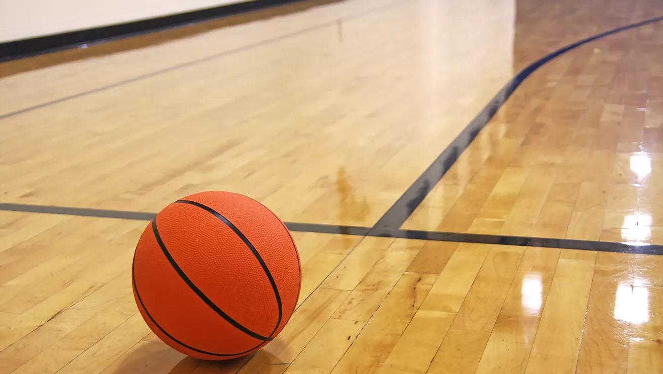 Alleged Racist Insults Lead BFA-Fairfax to Ban Fans From Basketball Games - Vimarsana News