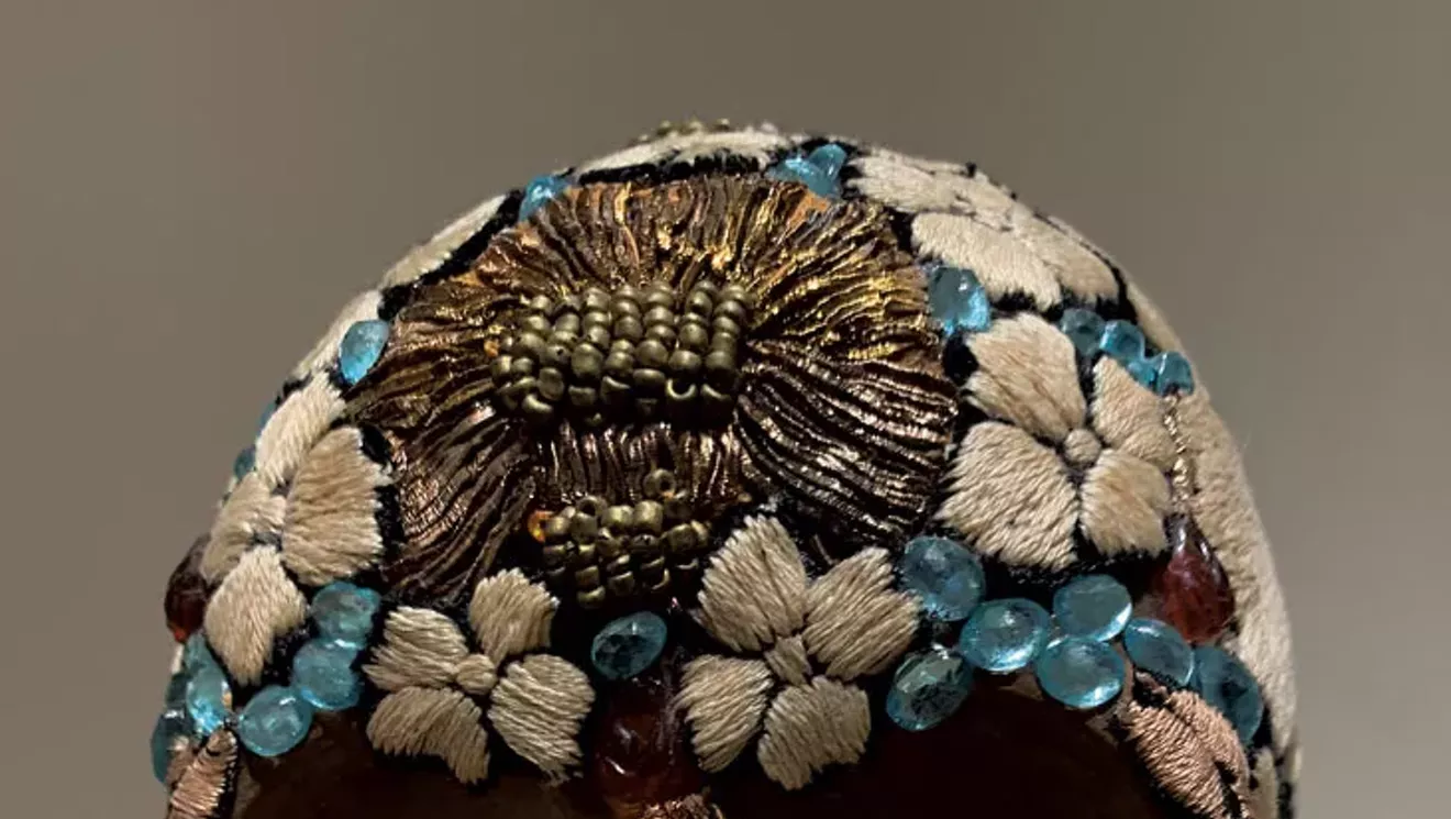 Esperanza Cortés Explores the Legacies of Colonialism in "Tierra Dentro" | Art Review | Seven Days - Vimarsana News