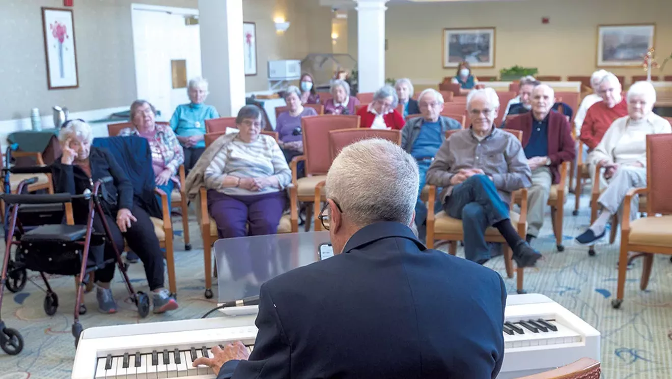 Pianist Dan Alan Levine Strikes a Chord for Seniors Statewide - Vimarsana News