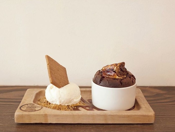Hot Cakes Molten Chocolate Cakery Seattle Wa Hot Cakes Molten Chocolate Cakery Seattle Wa