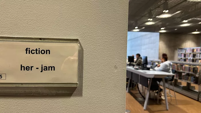 Slog AM: Tap-to-pay Arrives on Sound Transit, Tukwila Says ICE Out, Kristi Noem Might Have Made Up a Cannibal