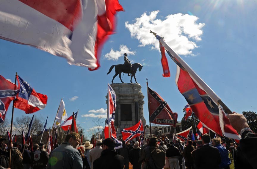 Last year, hundreds of Confederate sympathizers descended on the Robert E. Lee statue Saturday afternoon, bemoaning Lincoln and the Northern “invasion” of the South. - SCOTT ELMQUIST