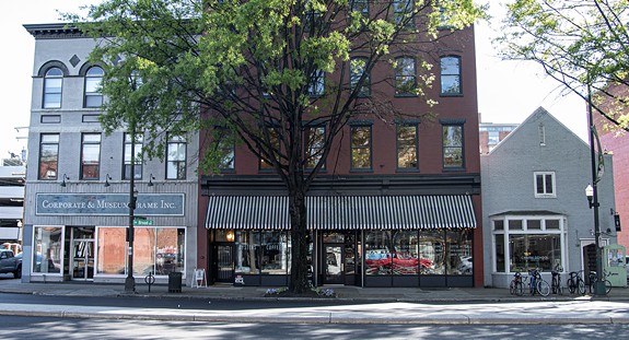 Birdie's is located at 305 W. Broad St. - SCOTT ELMQUIST
