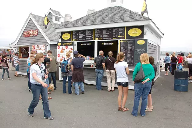 johnny galecki dating now