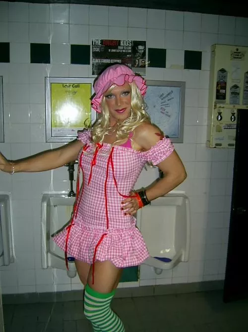 Debbie Diamond lights up the urinals Debbie Diamond lights up the urinals