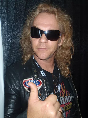 Helixs Brent The Doctor Doerner, from my hometown of Kitchener (guten tag!). These guys flew into Halifax, just for the night to sing two songs. Hes also in another band called Wicked Twin, with his twin bro Brian (Helix/Saga). Note: if you get your photo taken with Brent, he will insist you also put your thumb up. Helixs Brent The Doctor Doerner, from my hometown of Kitchener (guten tag!). These guys flew into Halifax for the night, just to sing two songs. Hes also in another band called Wicked Twin, with his twin bro Brian (Helix/Saga). Note: if you get your photo taken with Brent, he will insist you also put your thumb up.