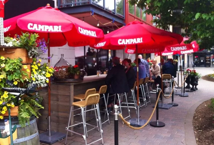 Outdoor bubbly at the Bicycle Thief The Feed
