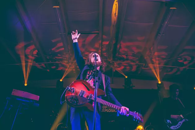 YUKON BLONDE at the Forum MPC - LENNY MULLINS