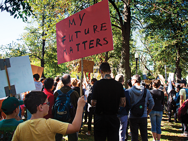How the federal parties are campaigning for the climate