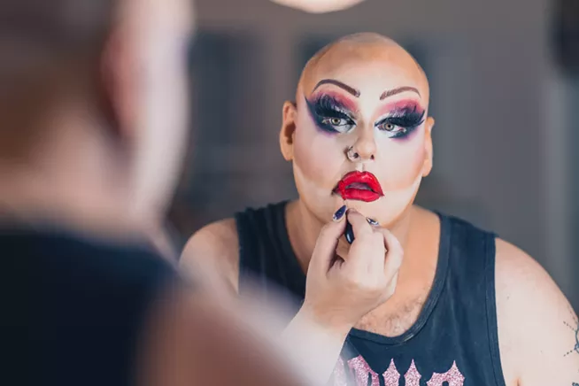 For Rouge Fatale, life’s a drag (3)