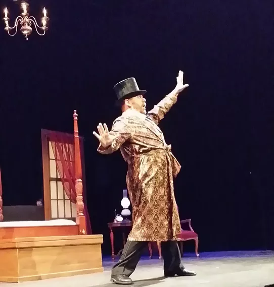 Ian Gilmore performs in I Do! I Do! - RENA KOSSATZ
