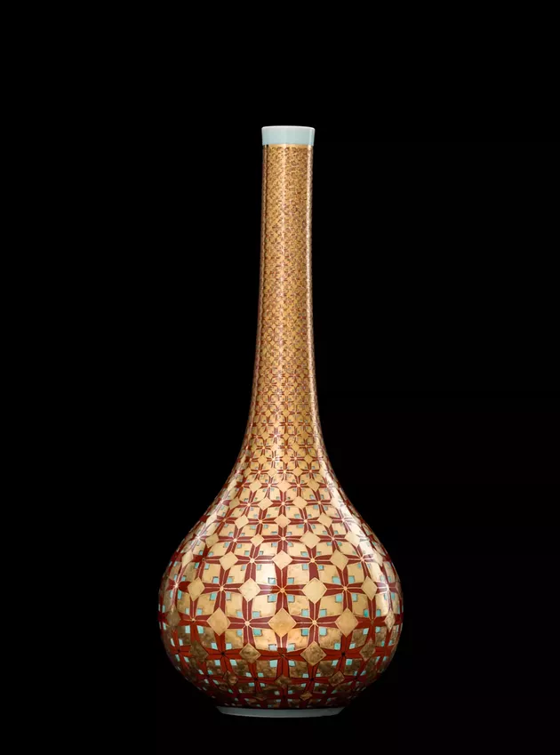 “Luminosity” Porcelain Vase, 17.5” x 7”, 24k Roman Gold, 22k German Gold, and Chinese media (overglaze enamel, painted on top of the fired glaze) - MARVIN MOORE