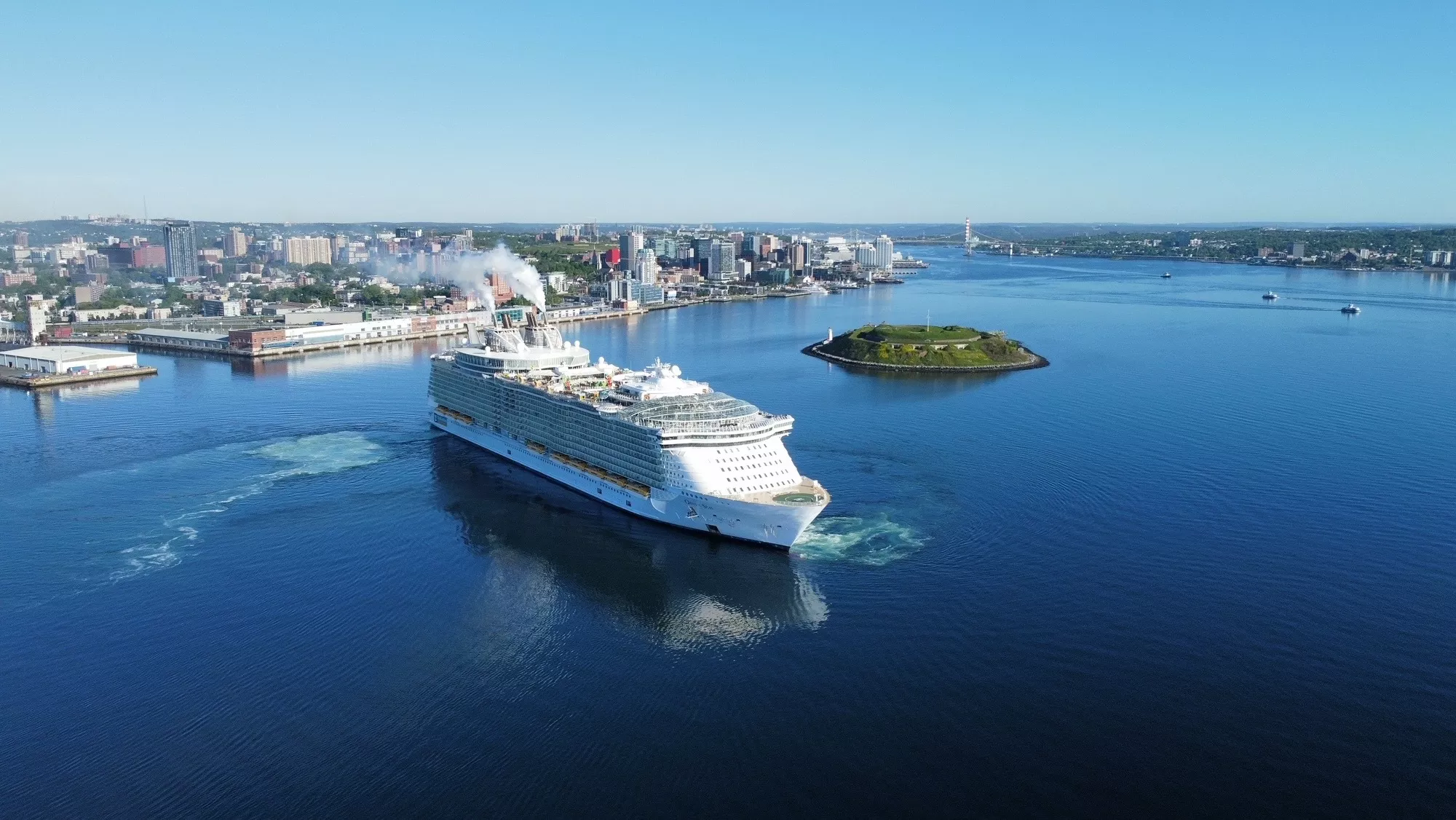 cruise ship videographer