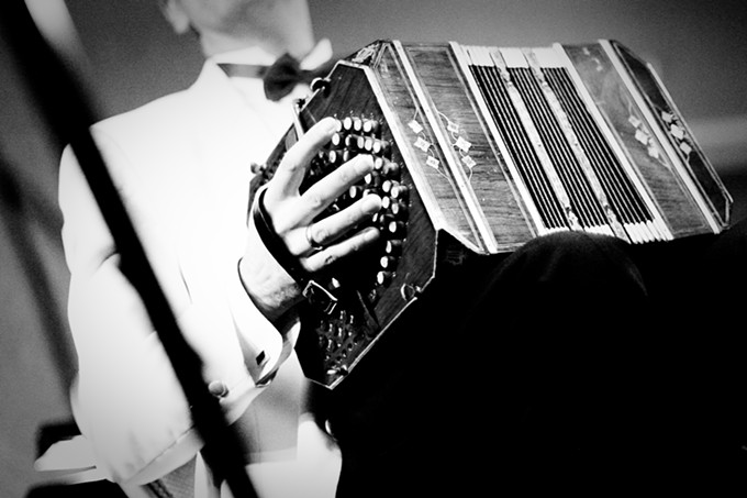 photo_q_tango_accordion_2_.jpg