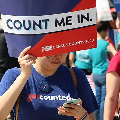 Census: Not sure it can exclude migrants, but wants to be left to try
