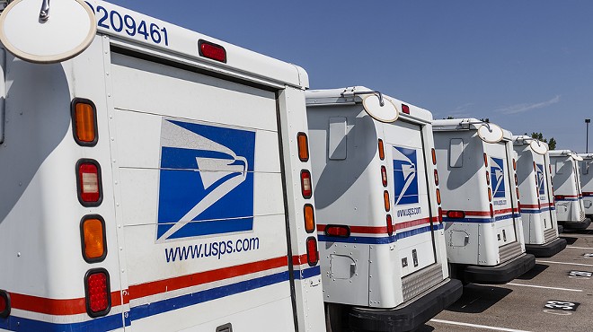 Postal Service cuts already being felt in Arizona, raise election fears