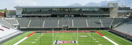 You can now drink beer (and wine) at Arizona Stadium!