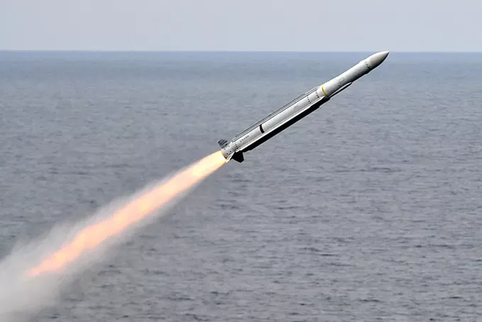 An RIM-162 Evolved Sea Sparrow missile is launched from the aircraft carrier USS Carl Vinson (CVN-70) off the coast of Southern California, on 23 July 2010. - U.S. NAVY PHOTO BY MASS COMMUNICATION SPECIALIST SEAMAN MATTHEW J. HARAN