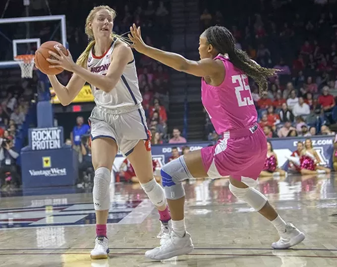 women's basketball dunk
