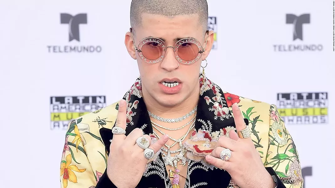 190402152918-bad-bunny-2017-latin-american-music-awards-full-169.jpg