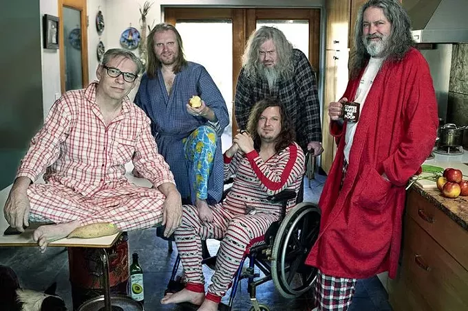 Chew On This: Meat Puppets reintroducing themselves through live release - Vimarsana News